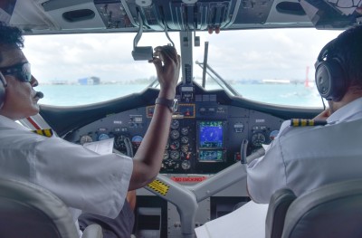 މޯލްޑިވިއަންގެ ދަތުރުތައް އިރުކޮޅަކަށް ހުއްޓިދާނެ ކަމުގެ ބިރު!