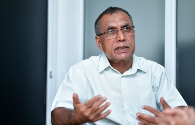 ޓެގް ޓީމާ ގުޅުން އޮންނަ ކްލިނިކްތަކުން ކޮވިޑް ޓެސްޓަށް މަކަރުހަދާ ކަމަށް އަފީފް ތުހުމަތުކުރައްވައިފި