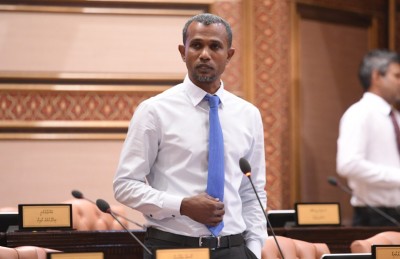 އެންމެ ރަނގަޅު ގޮތަކީ ޒިންމާ ނަންގަވައި ގަވަރުނަރު އިސްތިއުފާ ދެއްވުން: ތޯރިގު