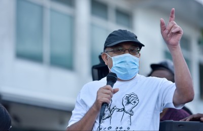 އަނިޔާއަށް ކެތް ނުވެގެން ކަމަށް ވިދާޅުވެ ކުރީގެ ނައިބު ރައީސް ޖިހާދު މަގުމައްޗަށް!