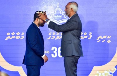 ރަން ތާޖު ހޯދި ރައީފް: އާދަޔާޚިލާފު ހާފިޒެއް