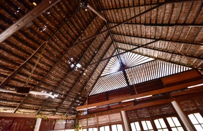 ފެނުނީ ރީތި ރިސޯޓެއް ވީރާނާވެ، ހަލާކުވަމުންދާތަން