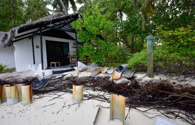 ފެނުނީ ރީތި ރިސޯޓެއް ވީރާނާވެ، ހަލާކުވަމުންދާތަން