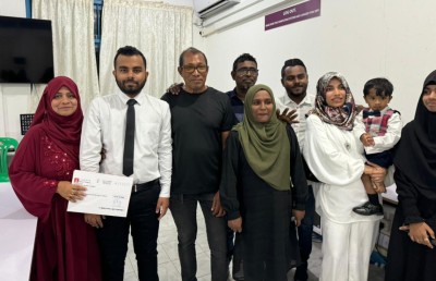 ރަން ތާޖު ހޯދި ރައީފް: އާދަޔާޚިލާފު ހާފިޒެއް