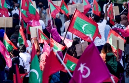 ގޭބަންދު ކުރި ޝަރުތަކާ ހިލާފު ކަމެއް ޔާމީން ނުކުރައްވާ: ވަކީލު