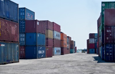 މިދިޔަ މަހުގެ އެކްސްޕޯޓު 60 ޕަސެންޓް ދަށަށް