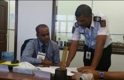 ކުޅަދާނަ ފަޔާ ފައިޓަރު އަދި ބާސްކެޓް ތަރި ފަޔާ ނިއާވެއްޖެ