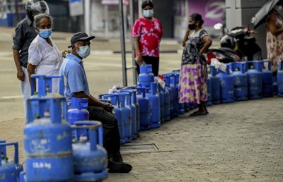 ލޯނު އަލުން އެކުލަވާލުމަށް ފަހު ޖަޕާނުން އަލުން ލަންކާއަށް އެހީދޭން ފަށައިފި