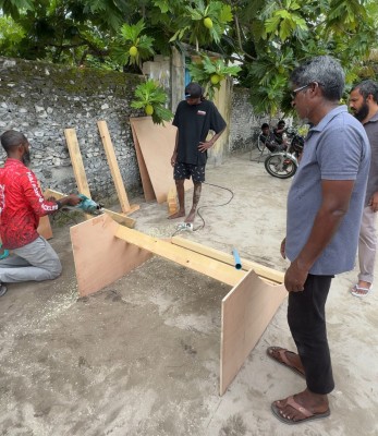 10 ދުވަހުގެ ޗުއްޓީގައި ރަށަށް ކޮށްދިނީ "ސަޅި ކަމެއް"