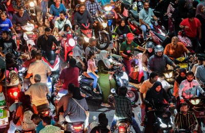 ރަޖިސްޓްރީ ނުކުރާ 1،000 އަށް ވުރެ ގިނަ ވެހިކަލް މާލެ، ހުޅުމާލޭގެ މަގުތަކުގައި އެބަހުރި!