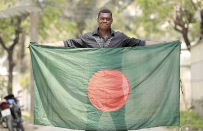 ސާފް ޗެމްޕިއަންޝިޕް: ނައިޖީރިއާ އަށް އުފަން ފޯވާޑެއް ބަންގްލަދޭޝްގެ ޓީމުގައި