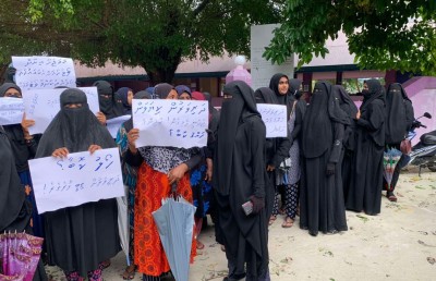 ކްލާސްރޫމަށް ވާރޭވެހޭ މައްސަލަ ހައްލުނުކުރެވުމުން ހިރިލަންދޫ ބެލެނިވެރިން ސްކޫލު ބަންދުކޮށްްފި