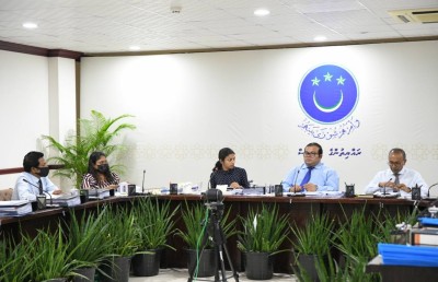 ފުލުހުންގެ ބަންދުގައި ހުރި މީހަކަށް އަނިޔާކުރި މައްސަލާގައި ދައުވާކުރަން އެދިއްޖެ