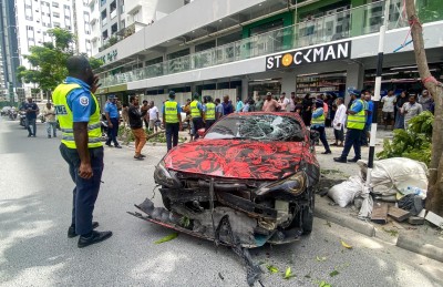 އެކްސިޑެންޓާ ގުޅިގެން ތިން މީހަކު ހައްޔަރުކޮށްފި