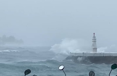 ގަދަވަޔާ އެކު އައި ކޮޅިގަނޑަކުން މާލެ ހުއްޓުމަކަށް