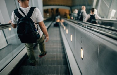 އެސްކަލޭޓަރަށް އަރަން ނުކެރޭ ނަމަ ފަރުވާ ހޯދިދާނެ