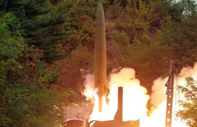 ދެކޮރެއާ އިން މިސައިލް އަޖުމަބަލައި، މަސްރަހު ހޫނުވަނީ