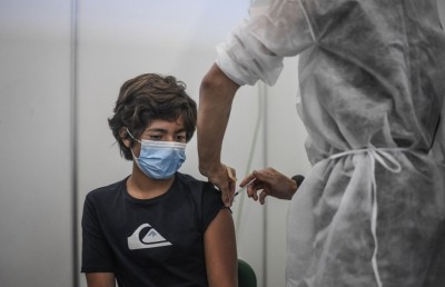 ވެކްސިން ފުރިހަމަކުރާ މީހުން ކޮވިޑްގައި މަރުވުން ނާދިރު