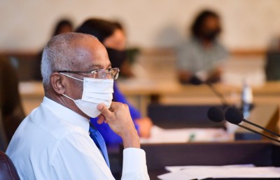 ޑޮކްޓަރުންގެ ކަންބޮޑުވުންތަކަށް ހައްލެއް ހޯދައިދޭނެ ކަމުގެ ޔަގީންކަން ރައީސް ދެއްވައިފި