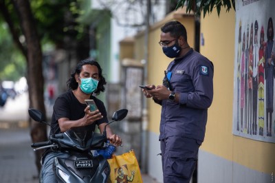 19 ދުވަސް ތެރޭ މާސްކް ނާޅާ އުޅުނު 1937 މީހަކު ޖޫރިމަނާކޮށްފި