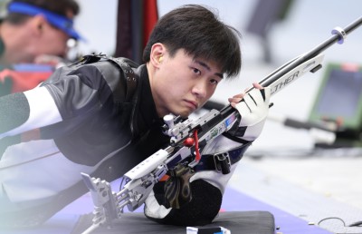 ތުރުކީގެ ޝޫޓަރު މާ "ކޫލް"؛ ޖީބަށް އަތް ޖަހާލައިގެން ހުރެ އެ ހޯދީ އޮލިމްޕިކްސްގެ ރިހި މެޑަލް