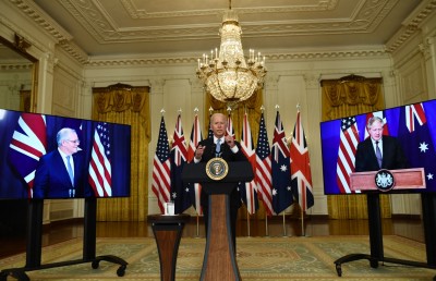 އޯކަސް އިއްތިހާދު: ޔޫރަޕާއި އެމެރިކާގެ ގުޅުމުގައި ރެނދެއް