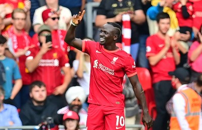 މާނޭ އަށް 100؛ އާސެނަލް ފޯމަކަށް އެޅެނީ