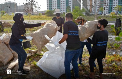 ހުޅުމާލޭ ބީޗުން ދެ ގަޑިއިރު ތެރޭ 14 ޓަނުގެ ކުނި ހޮވައިފި