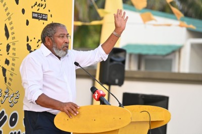 ރައީސްގެ ގައިކޮޅުގައި ސްލެޕެއް އަޅައިފިނަމަ ތަރައްގީއަށް ވާނެ ގޮތް ވިސްނަވާ: ޤާސިމް