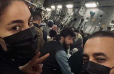 ތާލިބާނުން ވެރިކަމަށް އައުމާ އެކު އަފްގާން ލަވަކިޔުންތެރިން ފިލައިފި