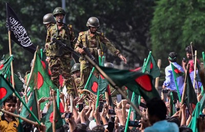 ދަރިވަރުން ހަސީނާގެ ވެރިކަން ނިންމި ގޮތް