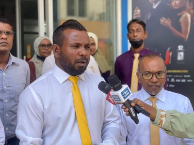 ސަރުކާރުގެ ސައިޒު ދައްކާލައި, ރާޝިދު ކޮމަންޑޫ ގޮނޑި ކާމިޔާބުކޮށްފި