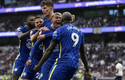 ދެވަނަ ހާފުގެ މޮޅު ކުޅުމާ އެކު ޗެލްސީން ޓޮޓެންހަމް ހަމަބިމަށް ތިރިކޮށްފި