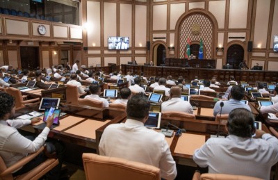 ބަހުސް ކުރާނެ މެންބަރަކު ނުވެގެން މަޖިލިހުގެ މިއަދުގެ ޖަލްސާ ކުރުކޮށްލައިފި