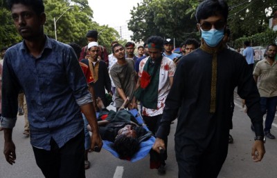 ބަންގްލާދޭޝްގެ މުޒާހަރާގައި އެއް ދުވަހުން 77 މަރު