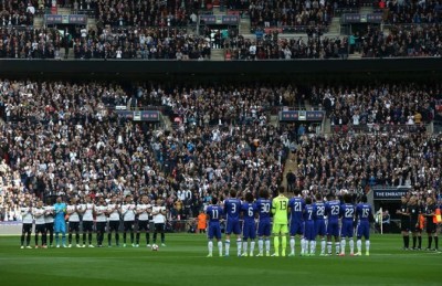 ދޮޅު އަހަރަށް ފަހު ލަންޑަންގެ ގަދަ ދެބާރު ސަޕޯޓަރުންގެ ކުރިމައްޗަށް