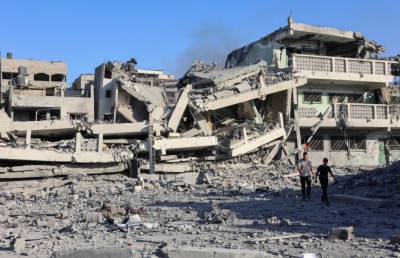 ހަމާސްގެ ކޮމާންޑް ސެންޓަރެއް ކަމަށް ބުނެ ސްކޫލަކަށް ހަމަލާދީ 17 މީހަކު ޝަހީދުކޮށްލައިފި