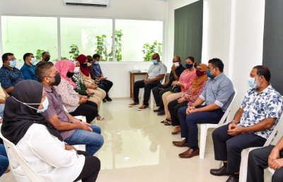 ފިޔަވަތީގައި އުޅޭ ކުދިންނާ ނައިބު ރައީސް ބައްދަލުކުރައްވައިފި