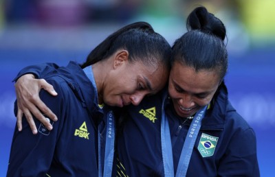 ރަން މެޑަލް އެމެރިކާއަށް، ބްރެޒިލަށް އޮތީ އިންތިޒާރު