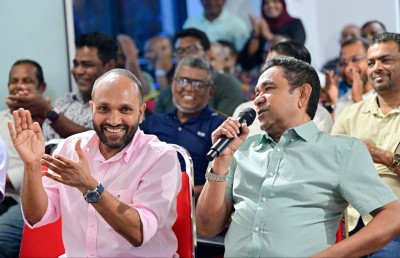 ޔާމީނަށް ރައީސް މުއިއްޒު ގޯސްވީ 'ތިމަންނާގެ މައްޗަށް އެހެން މީހެއްގެ ބާރެއް ނުހިނގާނެއޭ' ވިދާޅުވީމާ: އަބްދުއްރަހީމް