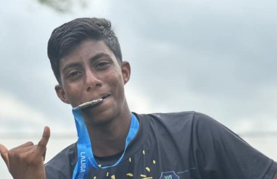 ސާއިން: ކުޑަކުޑަ ރަށަކުން އުފެއްދި ފުޓްބޯޅައިގެ ބޮޑު އުއްމީދެއް!