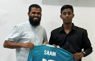 ސާއިން: ކުޑަކުޑަ ރަށަކުން އުފެއްދި ފުޓްބޯޅައިގެ ބޮޑު އުއްމީދެއް!