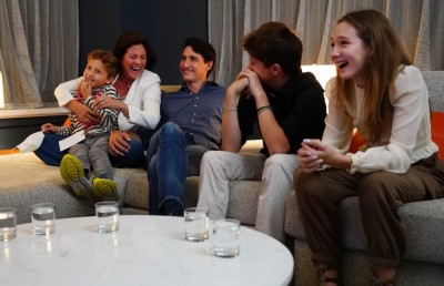 ޓްރޫޑޯ، ކެނެޑާގެ އިންތިހާބު ކާމިޔާބު ކުރައްވައިފި