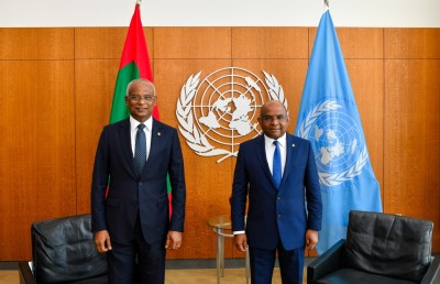 ރައީސާއި ޝާހިދު ބައްދަލުކުރައްވައިފި، ރާއްޖެ އަށް ރަސްމީ ދަތުރެއް ކުރައްވަން ދައުވަތު ދެއްވި