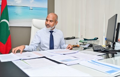 ޝަކުވާތަކާ ގުޅިގެން ޓީޗަރުން މުސާރައިގެ އޮނިގަނޑަށް އިސްލާހު ގެންނަން ޖެހޭތޯ ބަލަނީ