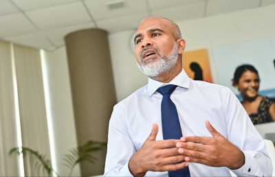 ޝަކުވާތަކާ ގުޅިގެން ޓީޗަރުން މުސާރައިގެ އޮނިގަނޑަށް އިސްލާހު ގެންނަން ޖެހޭތޯ ބަލަނީ