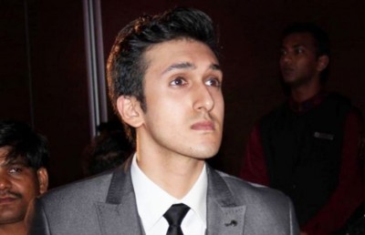 ގޯވިންދާގެ ފިރިހެން ދަރިފުޅު ބޮލީވުޑަަށް ނުކުންނަ ތައްޔާރުވަނީ