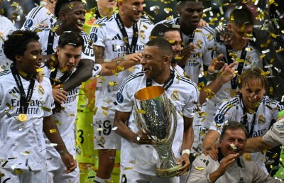 ސުޕަ ކަޕްގެ ތައްޓާ އެކު ރެއާލްގައި އެމްބާޕޭ އަށް ހުވަފެނީ ފެށުމެއް