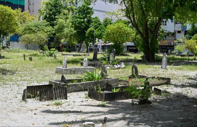 މާފަންނު ސަހަރާގައި ނޮވެމްބަރު 3 ގެ ޝަހީދުންގެ މަހާނަ؛ ތާރީހު ދިރާސާކުރައްވާ ބޭފުޅުންގެ ކަންބޮޑުވުން!