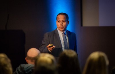 އަފީފްގެ ޕަބްލިކް ލެކްޗާއެއް އެމްއެންޔޫ ހިތަދޫ ކެމްޕަހުގައި